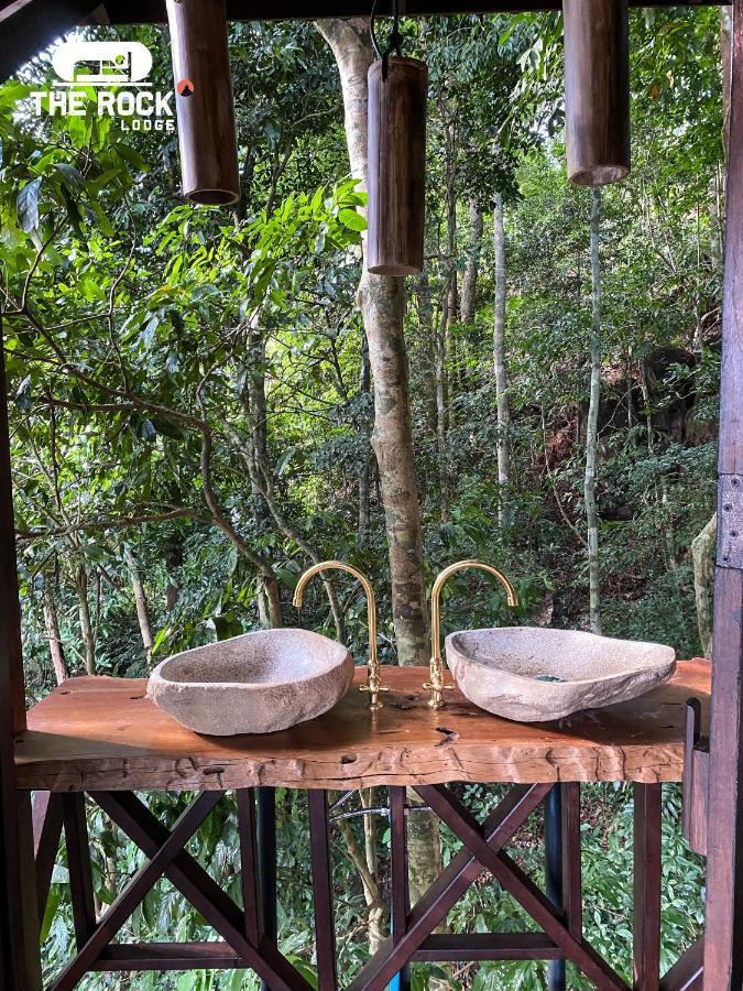 The Rock Lodge Ban Nahin-Nai ภายนอก รูปภาพ
